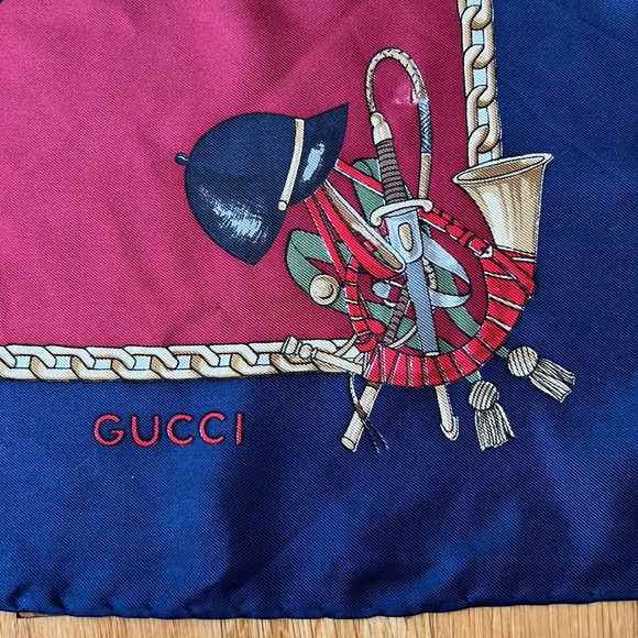 Gucci Silk Scarf with Equestrian Hunt Theme - Picture 2 of 11